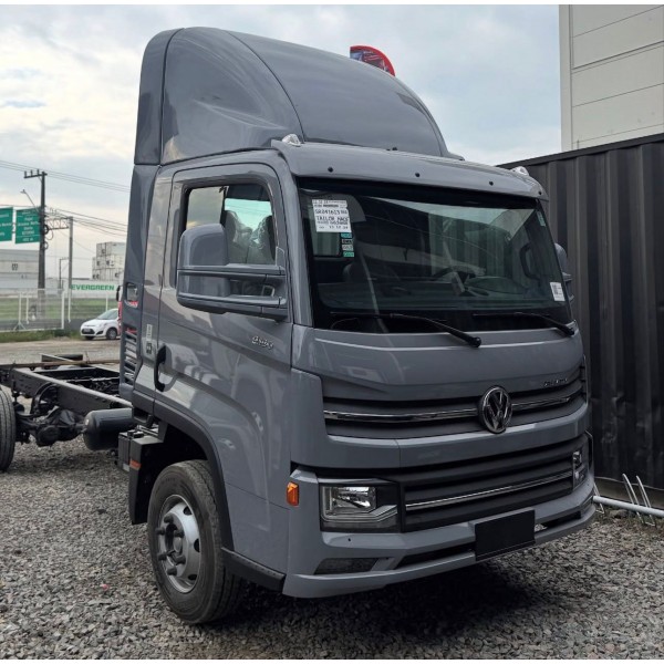 DEFLETOR DE AR / QUEBRA VENTO VW NEW DELIVERY. APARTIR DE 2018. PLÁSTICO ABS.