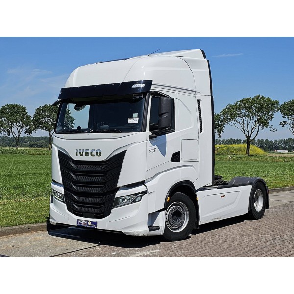 DEFLETOR DE AR IVECO S-WAY COMPLETO, PLÁSTICO ABS.